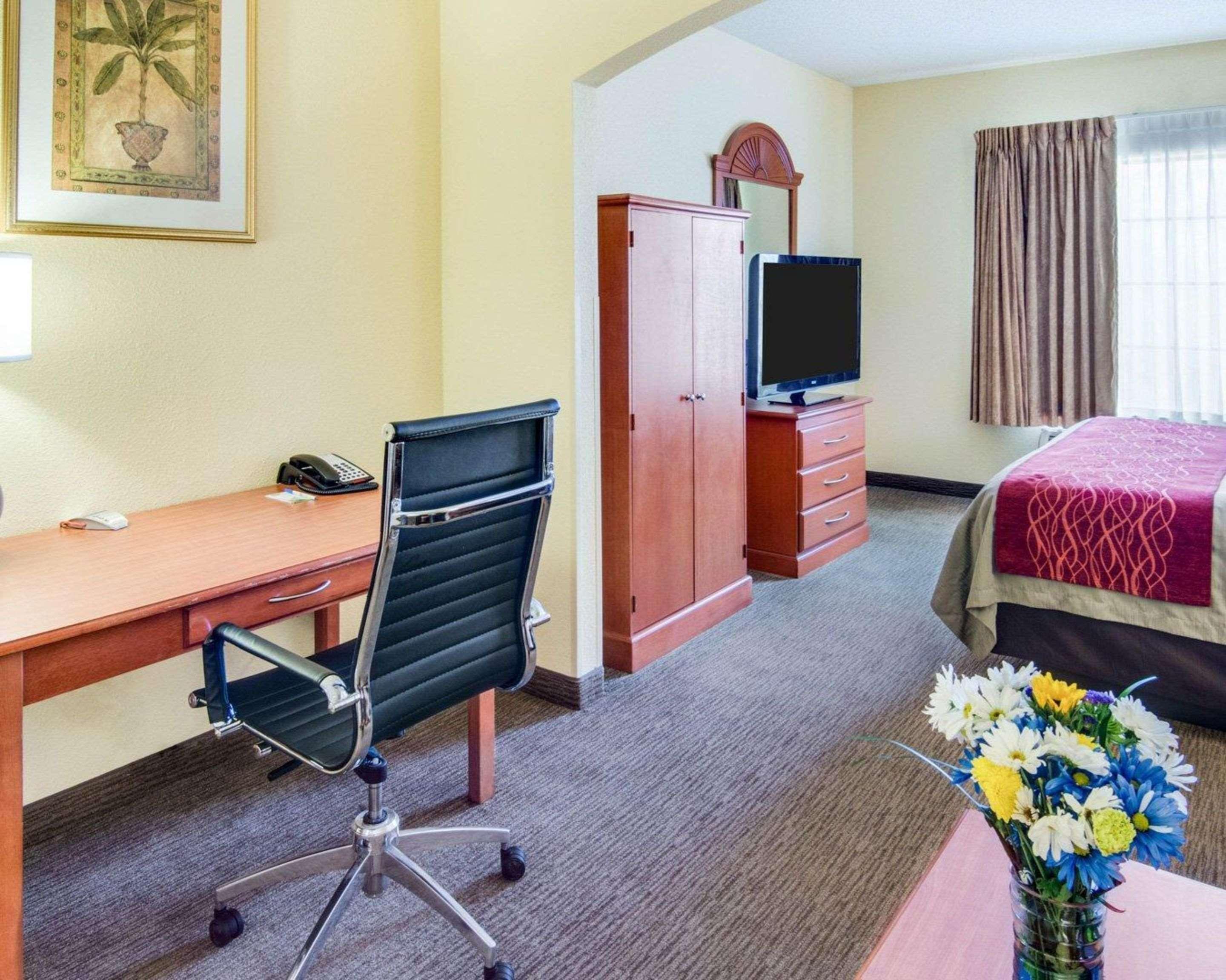 Comfort Inn & Suites El Dorado Bagian luar foto